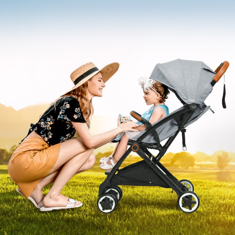 Lightweight Aluminium Frame Baby Stroller with Net Lightweight Aluminium Frame Baby Stroller with Net